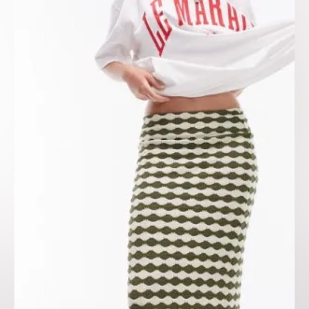 Topshop Olive and Cream Patterned Women's Knit Skirt Elastic waist size 4 NWOT